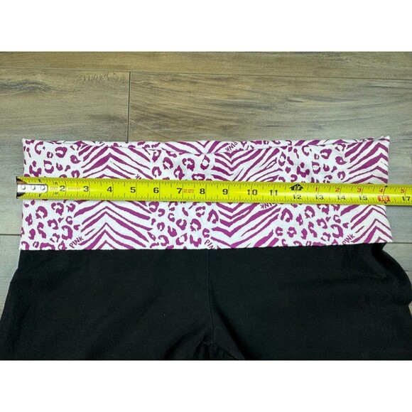Victoria's Secret PINK Fold Over Capri Yoga Pants Bling Leopard Cheetah Large - Picture 6 of 8